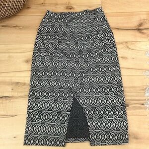 Bobeau black and white midi skirt